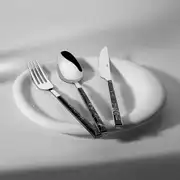 Tulip Siyah 6 Kişilik Mermer Desenli 18 Parça Çatal Kaşık Bıçak Takımı