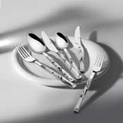 Flora Beyaz 6 Kişilik Desenli 36 Parça Çatal Kaşık Bıçak Takımı