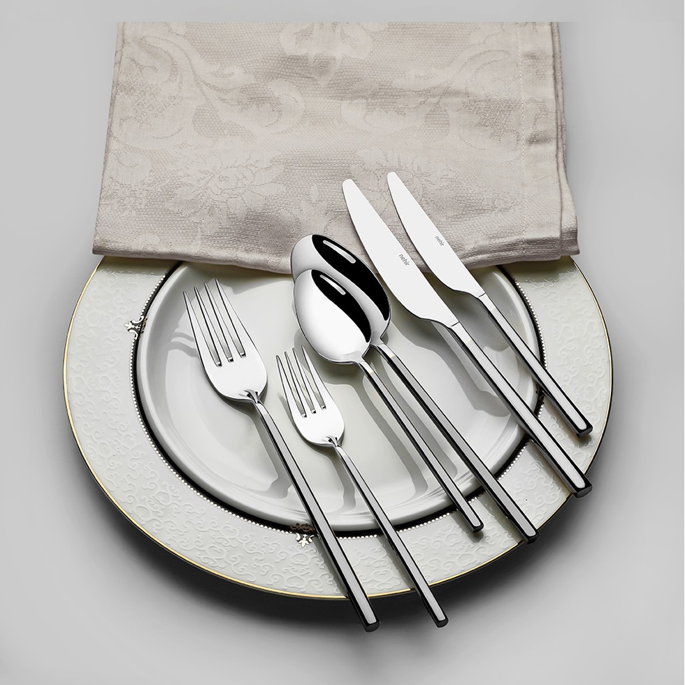 Gloria Saten 12 Kişilik 84 Parça Deri Kutulu Çatal Kaşık Bıçak Takımı